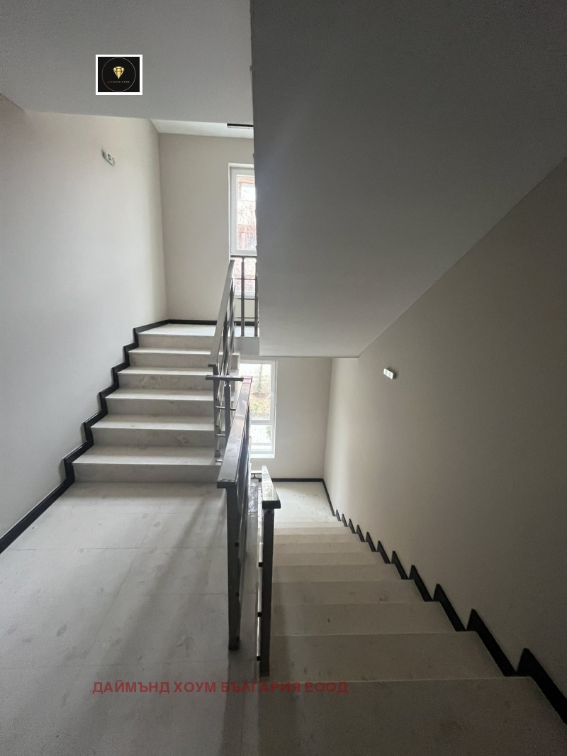 Eladó  1 hálószoba Plovdiv , Ostromila , 70 négyzetméter | 33981592 - kép [11]