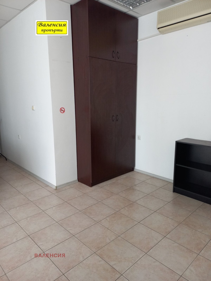 Te huur  Kantoor Vratsa , Tsentar , 40 m² | 70651771 - afbeelding [2]